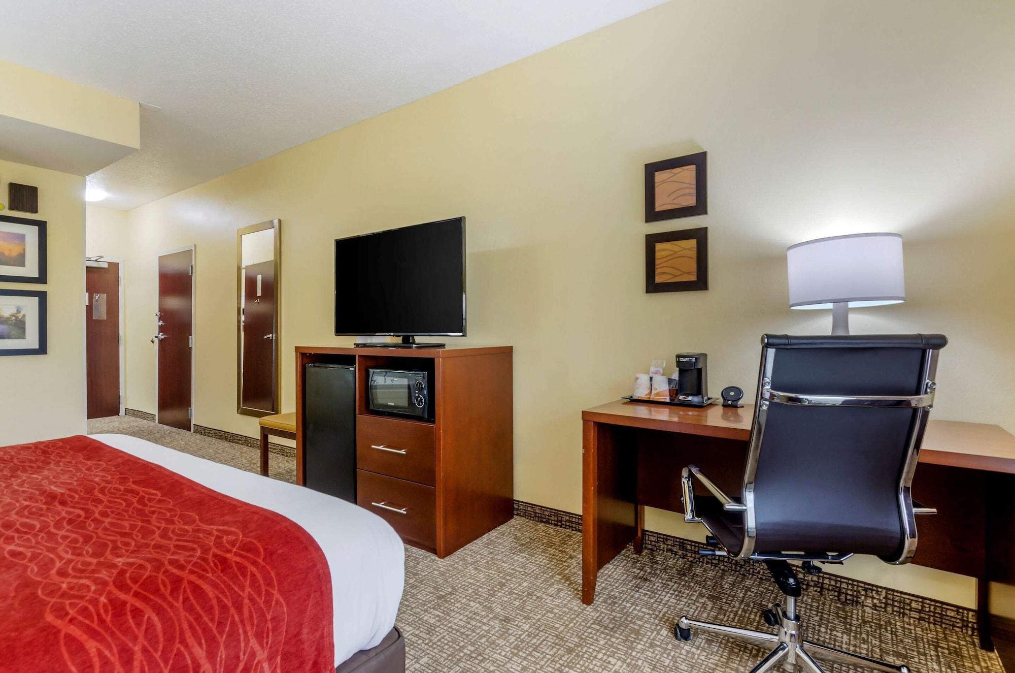 Comfort Inn & Suites Hillsville I-77 Exterior photo