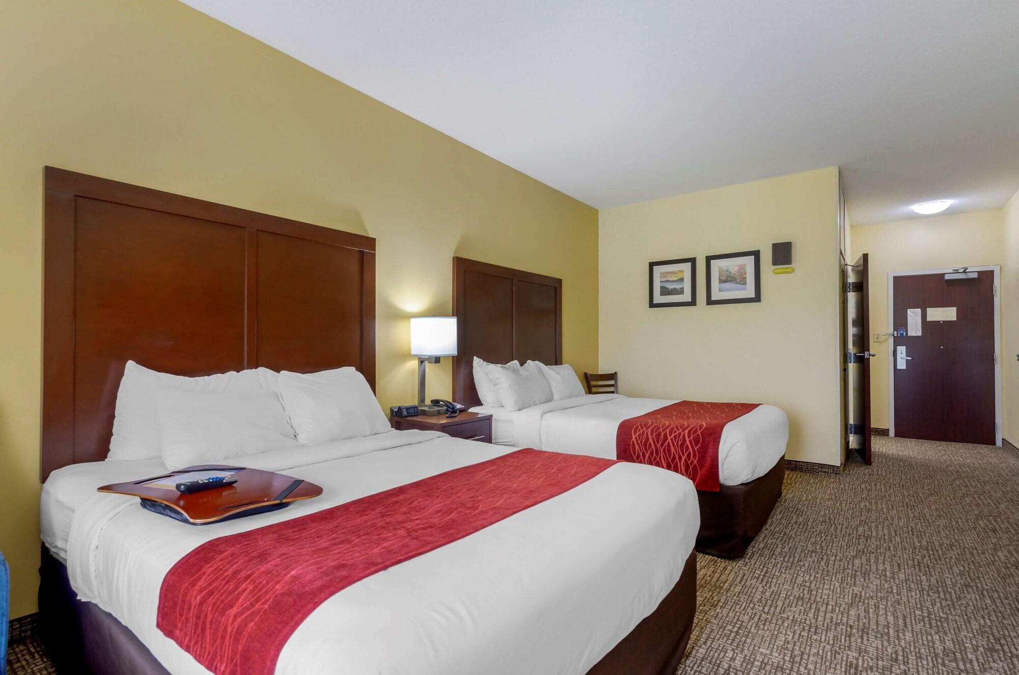 Comfort Inn & Suites Hillsville I-77 Exterior photo