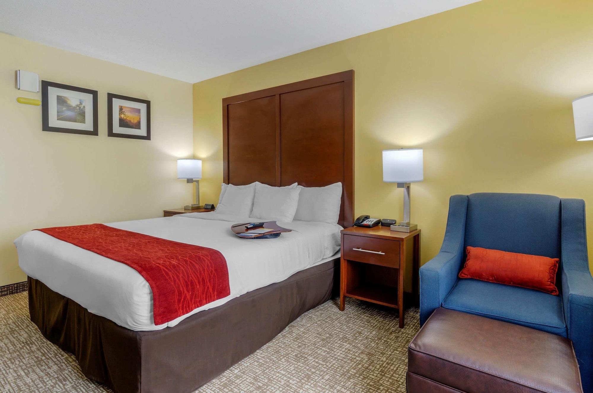 Comfort Inn & Suites Hillsville I-77 Exterior photo