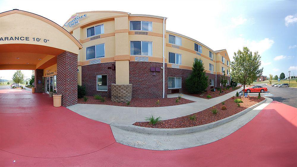 Comfort Inn & Suites Hillsville I-77 Exterior photo